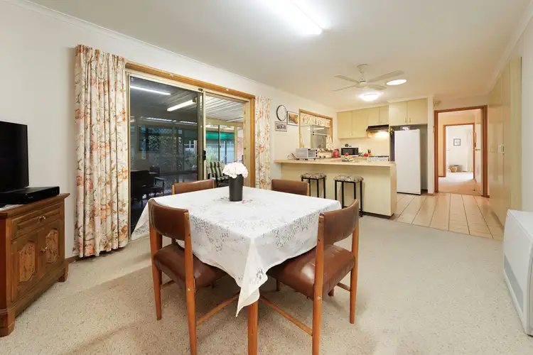 Fifth view of Homely house listing, 11 Benn Crescent, West Albury NSW 2640