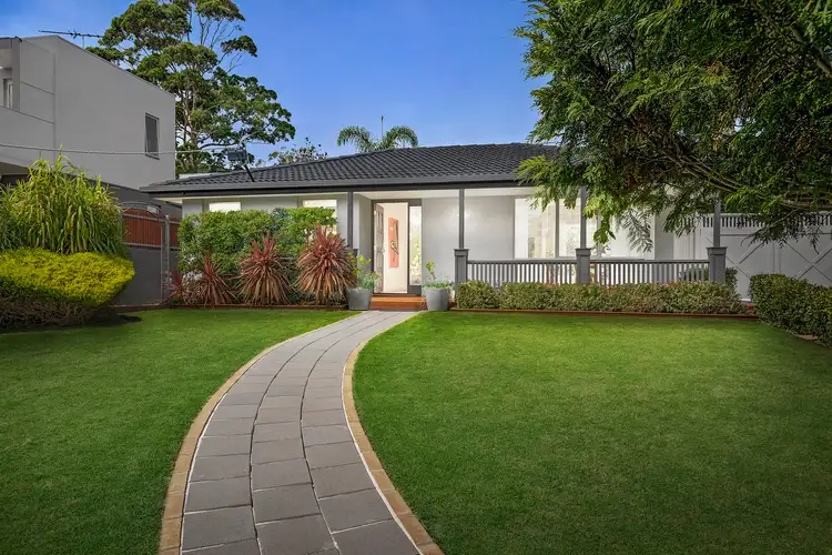 5 Chunar Grove, Mccrae VIC 3938