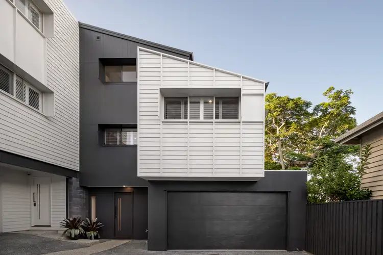 33 Forbes Street, Hawthorne QLD 4171