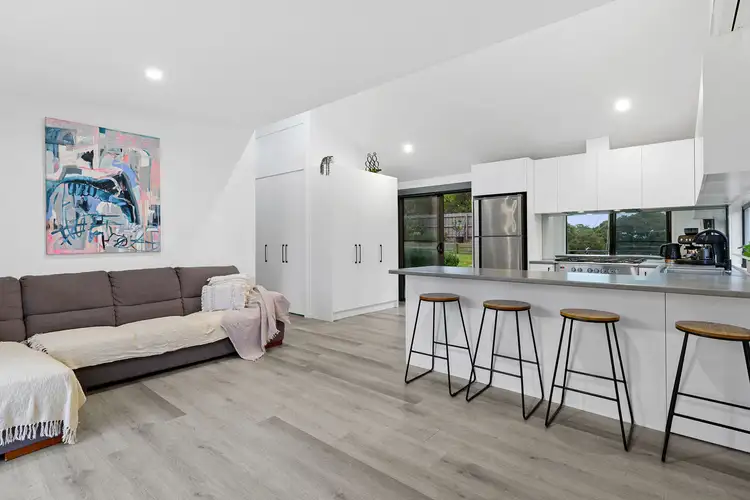 4 Stratford Road, Rye VIC 3941