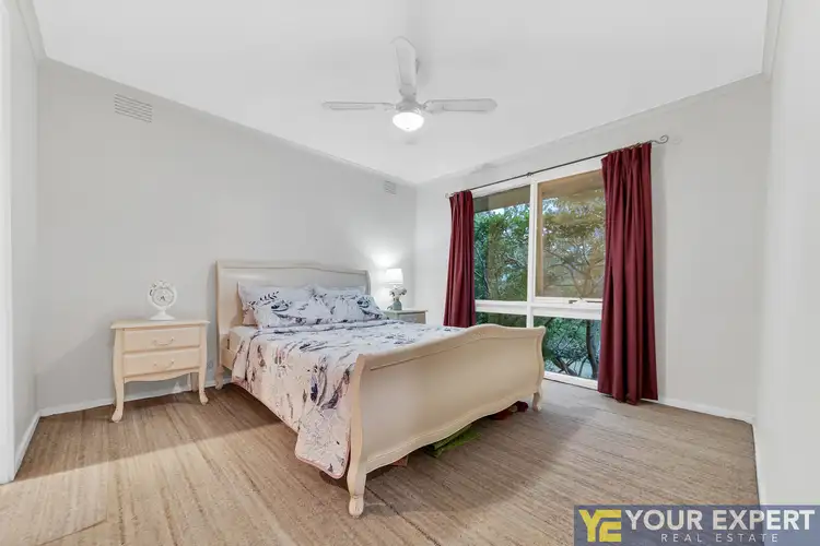 Fifth view of Homely house listing, 8 Pickersgill Court, Endeavour Hills VIC 3802