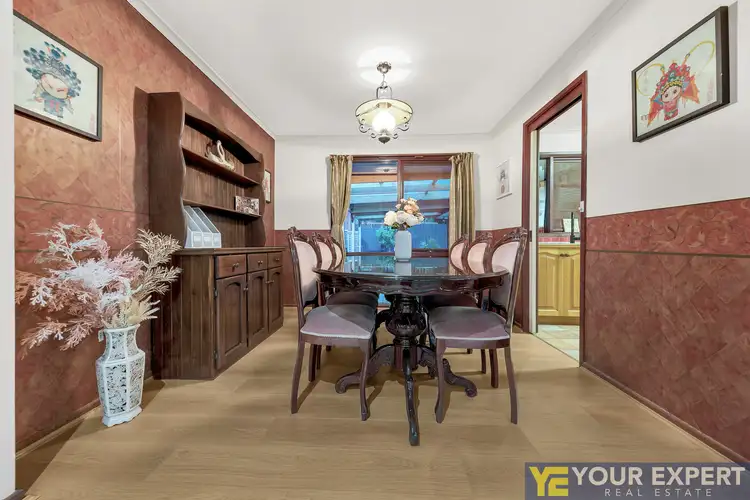 Sixth view of Homely house listing, 8 Pickersgill Court, Endeavour Hills VIC 3802