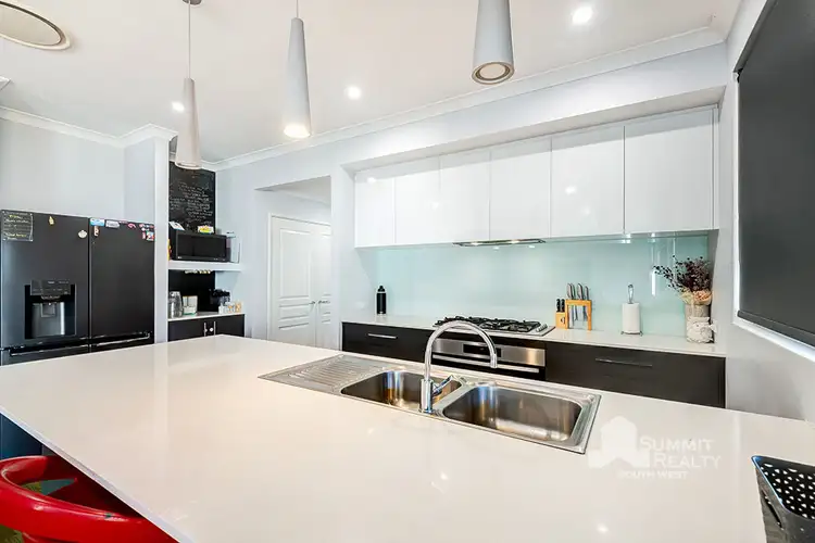 Seventh view of Homely house listing, 4 Hematite Way, Australind WA 6233