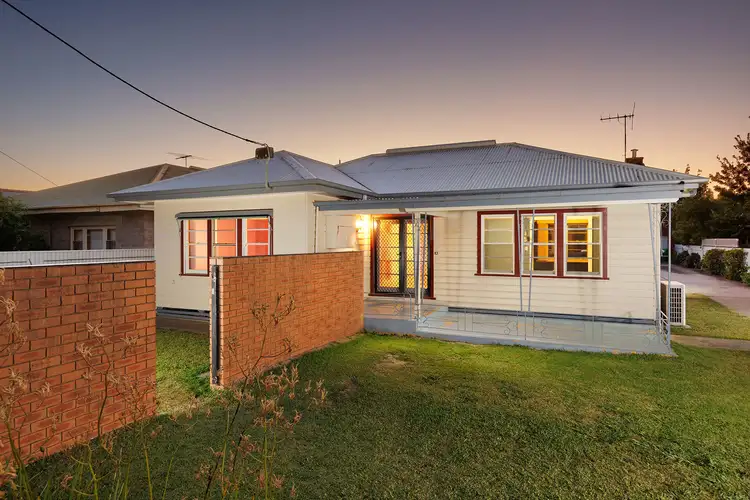 Main view of Homely unit listing, 1/15 Tower Street, Wodonga VIC 3690