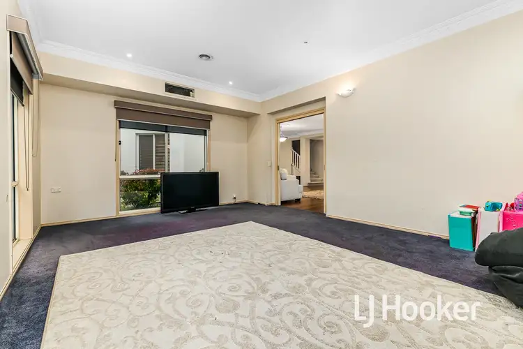 Fifth view of Homely house listing, 17 Arrino Crescent, Hallam VIC 3803