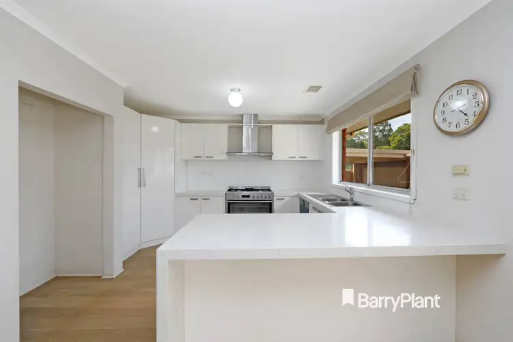 41 Foster Crescent, Knoxfield VIC 3180