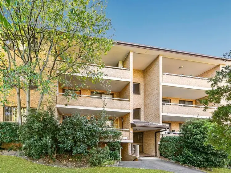 Main view of Homely unit listing, 4/13-15 Helen Street, Westmead NSW 2145