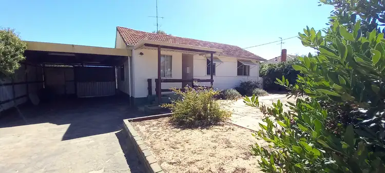 4 Bower Street, Merredin WA 6415