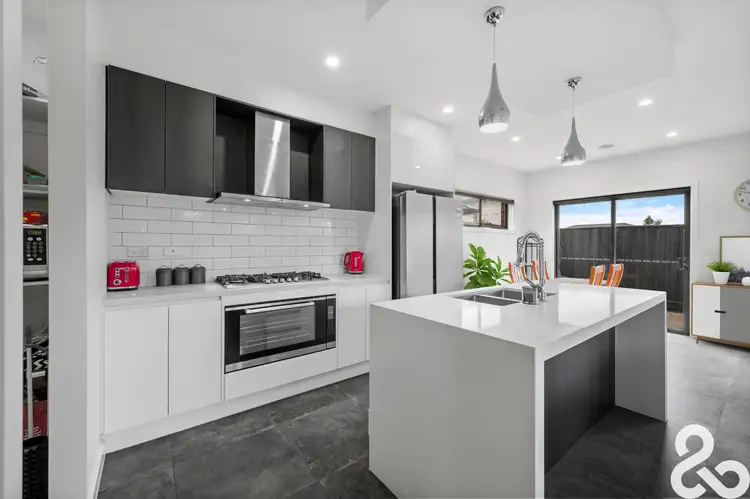 Second view of Homely house listing, 31 Klandy Drive, Kalkallo VIC 3064