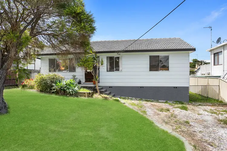 Main view of Homely house listing, 55 Laelana Avenue, Budgewoi NSW 2262