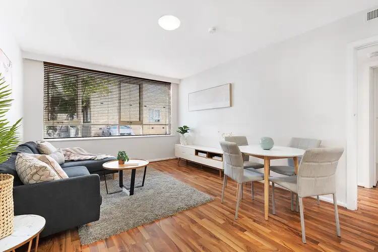2/51 Gourlay Street, Balaclava VIC 3183