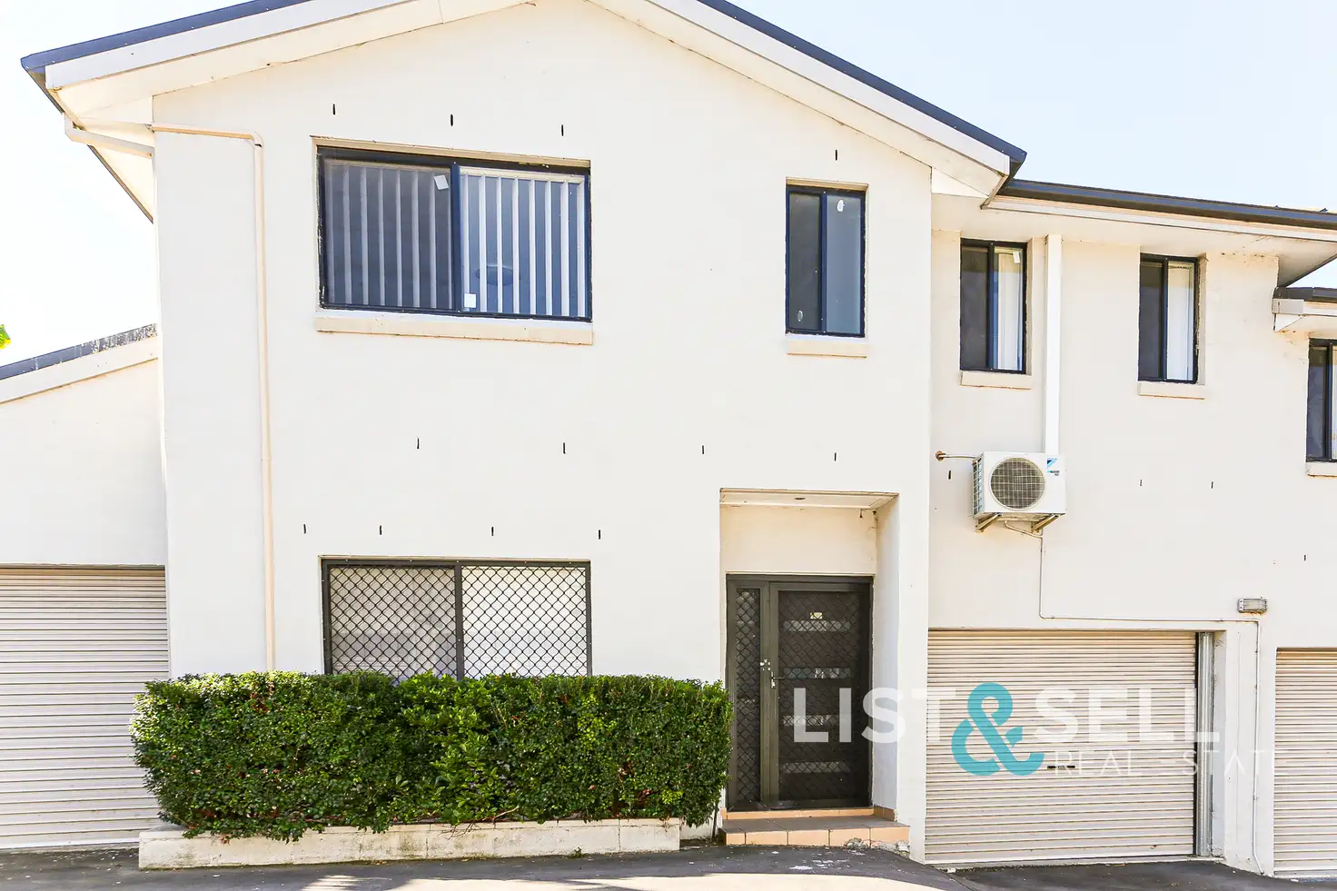 Main view of Homely townhouse listing, 15/16-20 Myee Road, Macquarie Fields NSW 2564