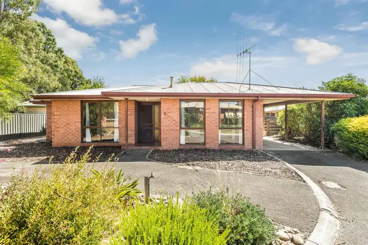 Main view of Homely unit listing, 3/9 Crusoe Road, Kangaroo Flat VIC 3555