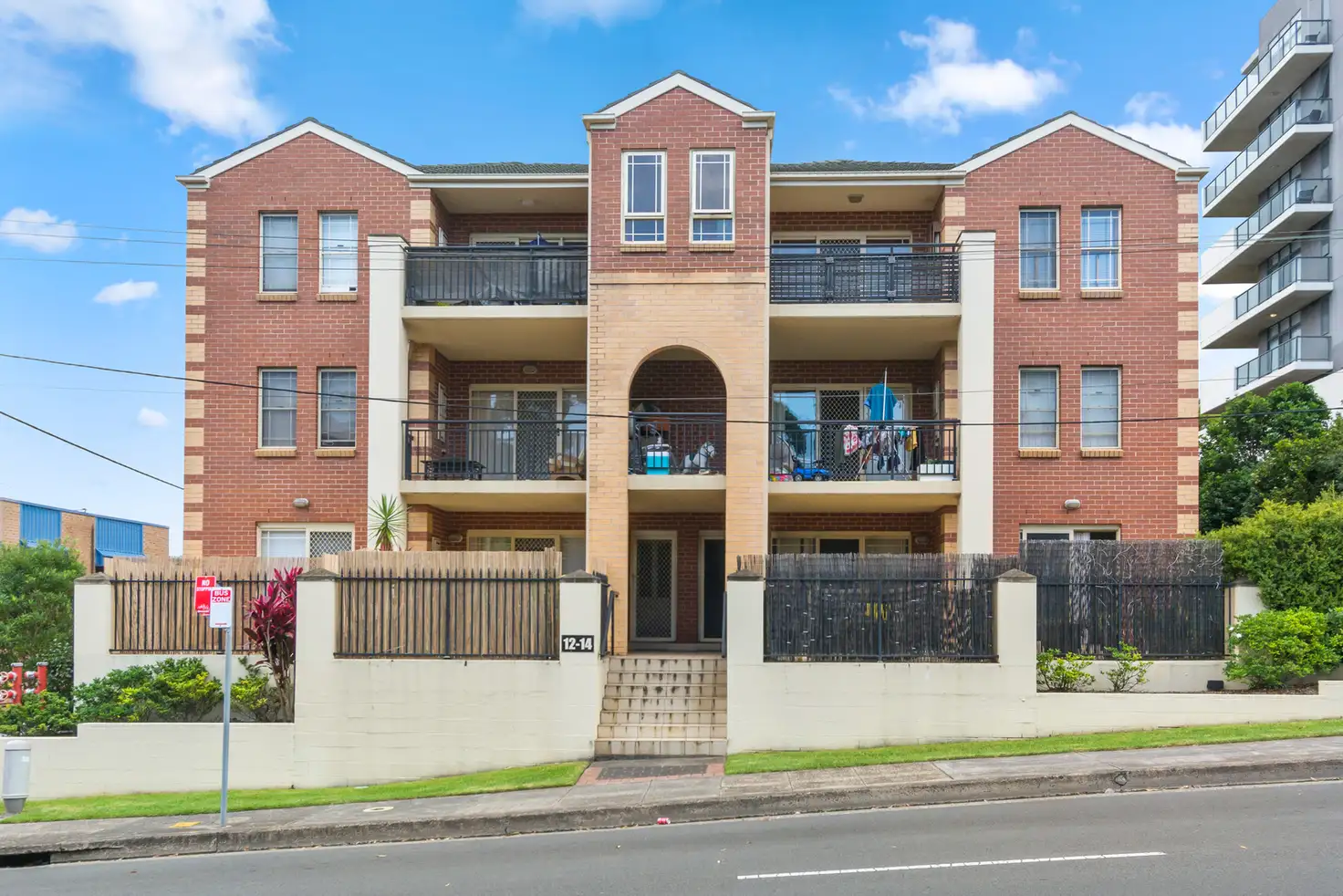 Main view of Homely unit listing, 1/12-14 Gladstone Street, Wollongong NSW 2500