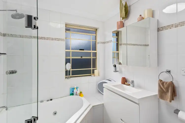 Sixth view of Homely unit listing, 1/12-14 Gladstone Street, Wollongong NSW 2500
