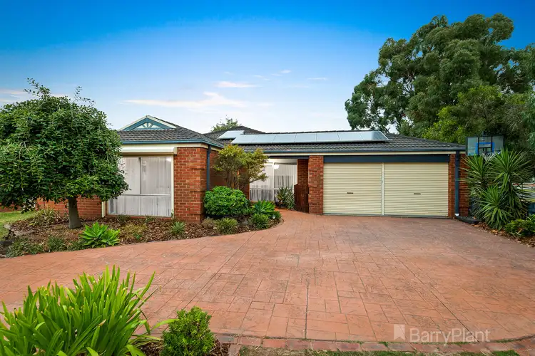 7 Camira Court, Berwick VIC 3806