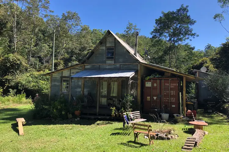 2558 Kalang Road