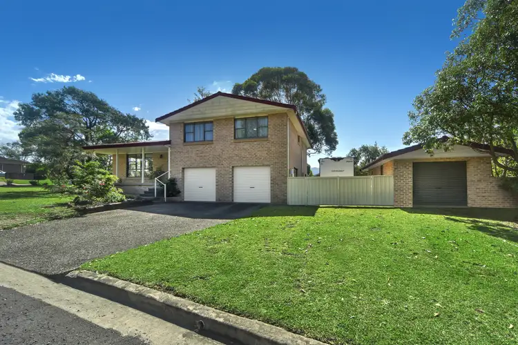 74 Lyndhurst Drive, Bomaderry NSW 2541