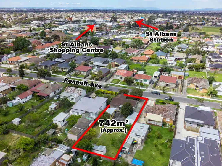 33 Pennell Avenue, St Albans VIC 3021