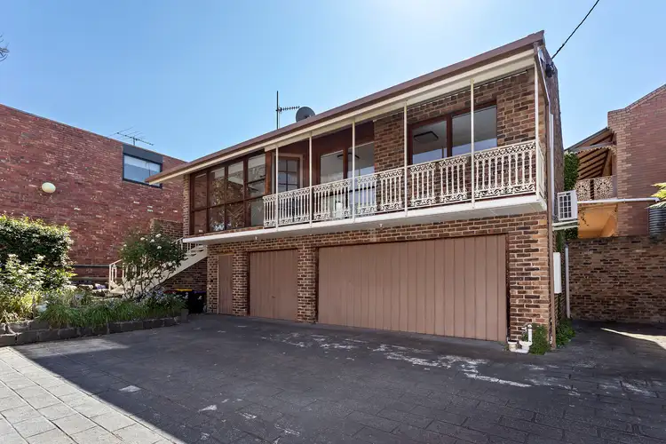 67 Rowena Parade