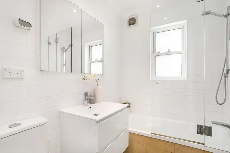 Sixth view of Homely apartment listing, 2/43 Young Street, Cremorne NSW 2090
