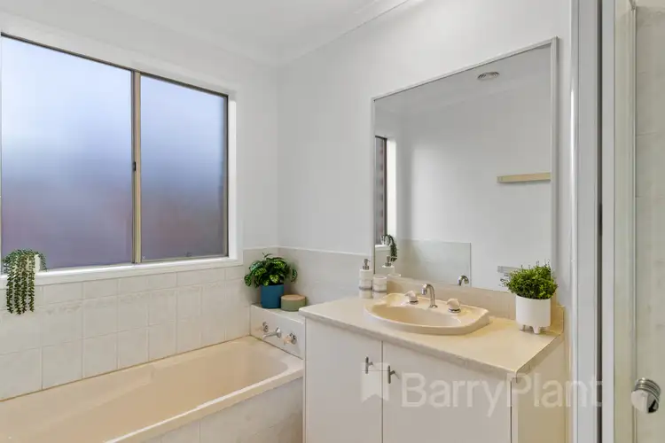 Sixth view of Homely house listing, 25 Mosman Close, Wantirna South VIC 3152