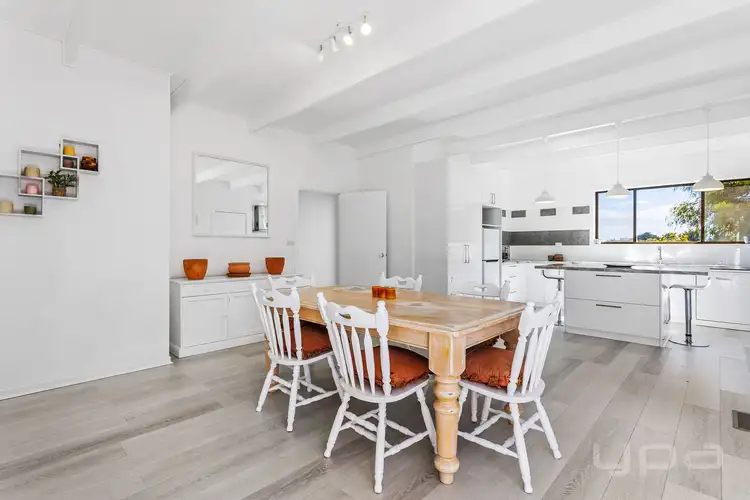 10 Charles Street, Rye VIC 3941
