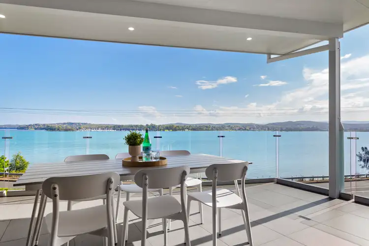 234 The Esplanade, Speers Point NSW 2284