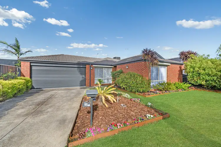 25 Darriwill Close, Delahey VIC 3037