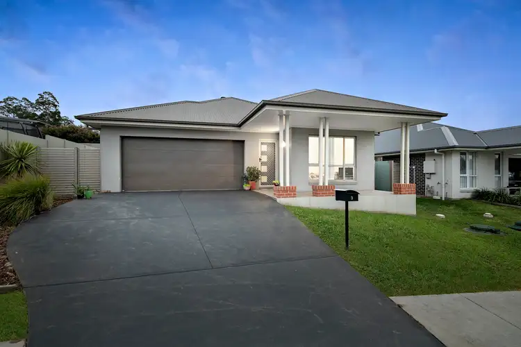 3 Emerton Road, North Rothbury NSW 2335