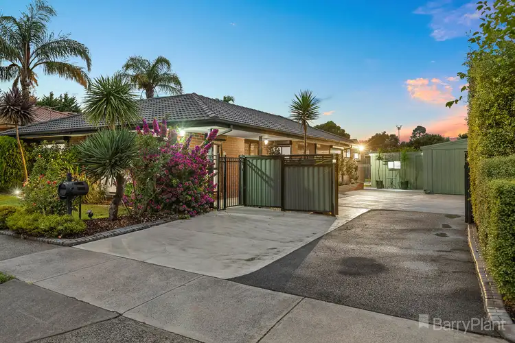 17 Denver Drive, Narre Warren VIC 3805
