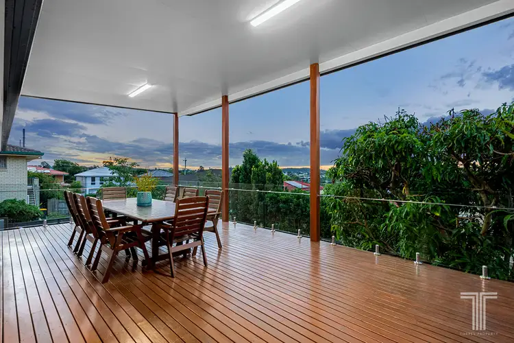 4 Liatoki Street, Mansfield QLD 4122