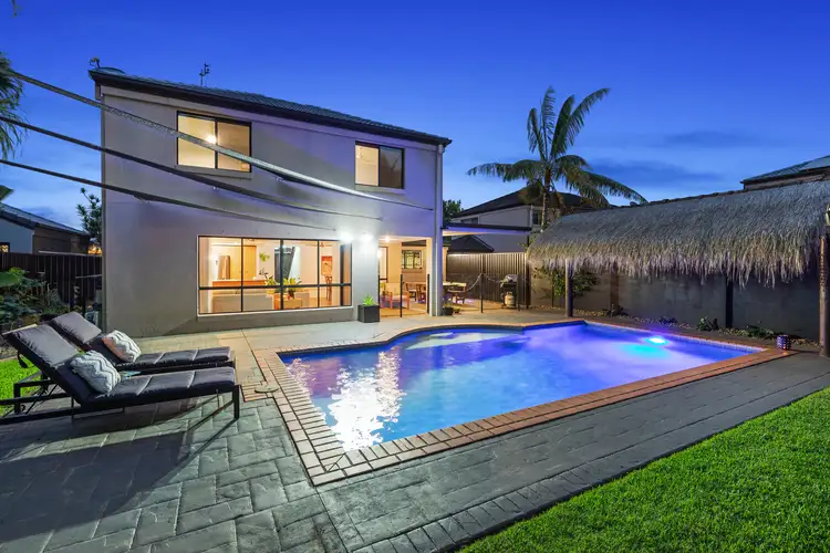 4 Ken Crescent, Helensvale QLD 4212