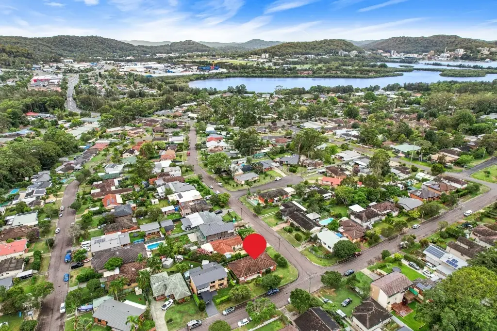 Main view of Homely house listing, 39 Sunshine Drive, Point Clare NSW 2250