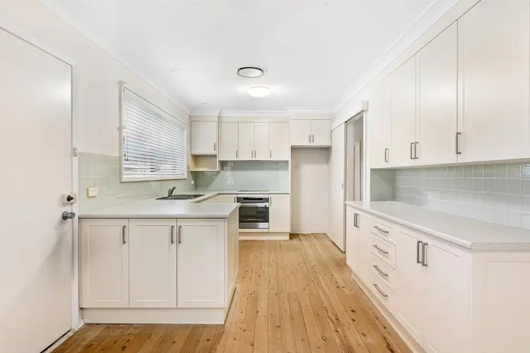 Fourth view of Homely house listing, 39 Sunshine Drive, Point Clare NSW 2250