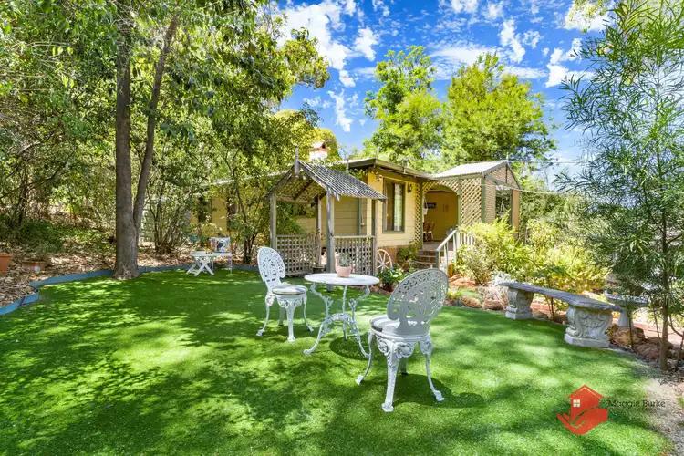 105 Peet Road, Roleystone WA 6111