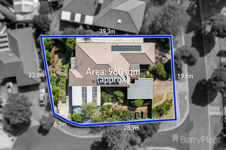 Second view of Homely house listing, 5 Linlithgow Way, Melton West VIC 3337