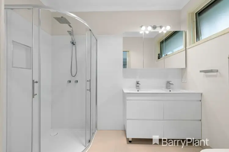 Sixth view of Homely house listing, 5 Linlithgow Way, Melton West VIC 3337