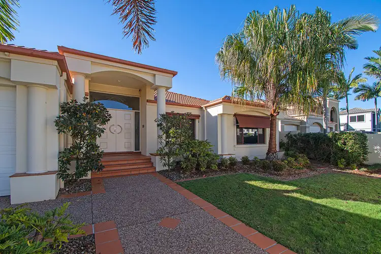 46 Sir Bruce Small Boulevard