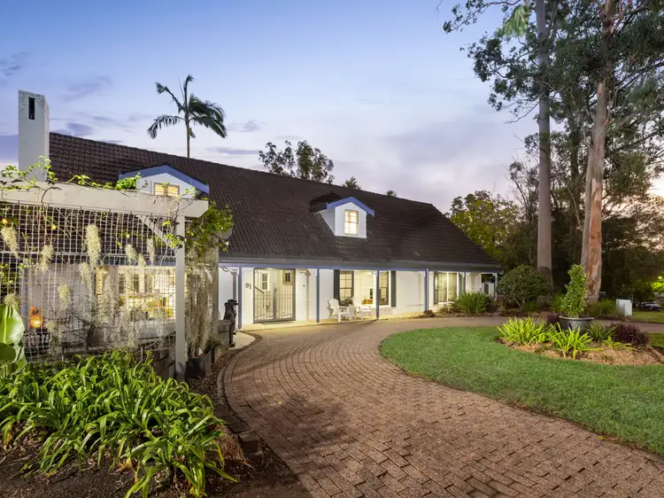 91 Kersley Road, Kenmore QLD 4069
