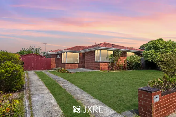 6 Narrumburn Road, Clayton South VIC 3169