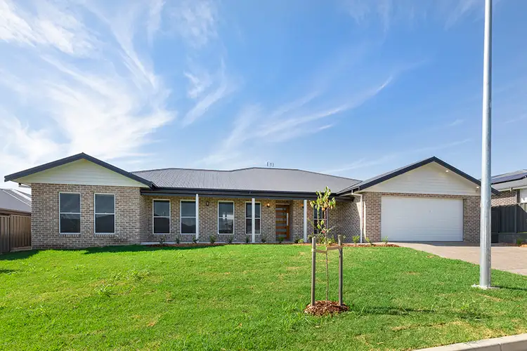 Main view of Homely house listing, 14 Traminer Drive, Tamworth NSW 2340