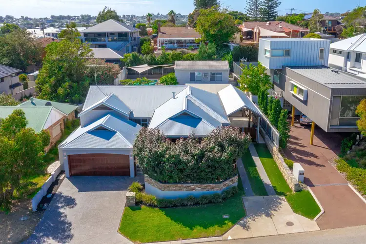 8 Oliver Street, Scarborough WA 6019
