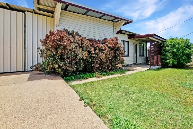32 Joan Street