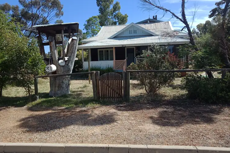 33 Bartram Street, Beverley WA 6304