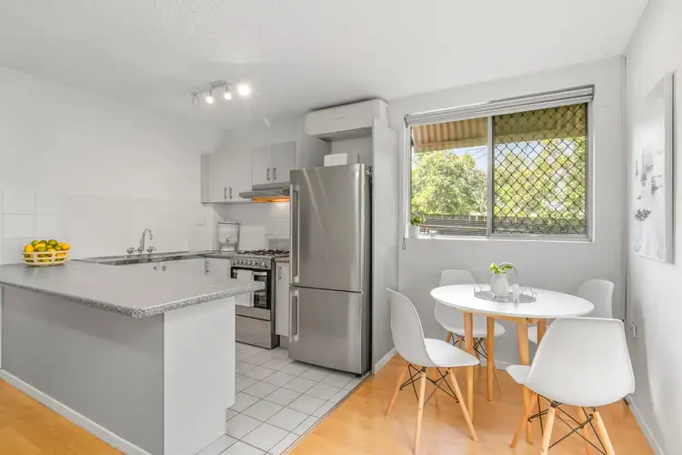 1/18 Querrin Street, Yeronga QLD 4104