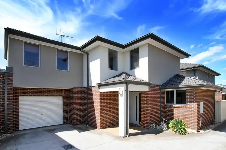 2/5 Normanby Street