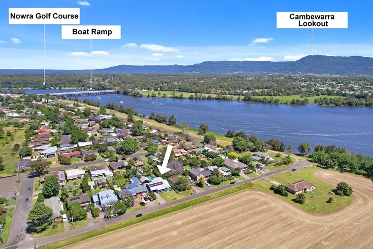 33 Ferry Lane, Nowra NSW 2541