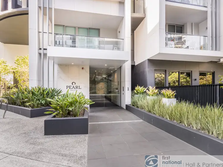 B02/1 Grosvenor Street, Doncaster VIC 3108