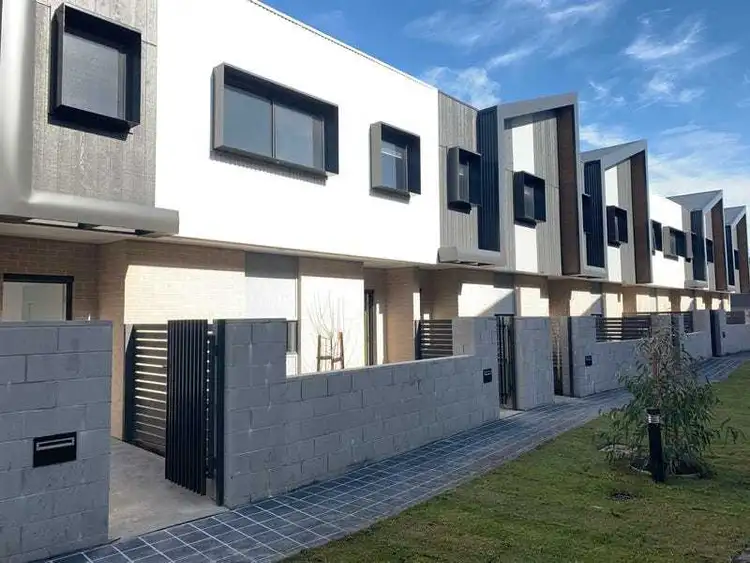 12 Kanuri Way, Pakenham VIC 3810